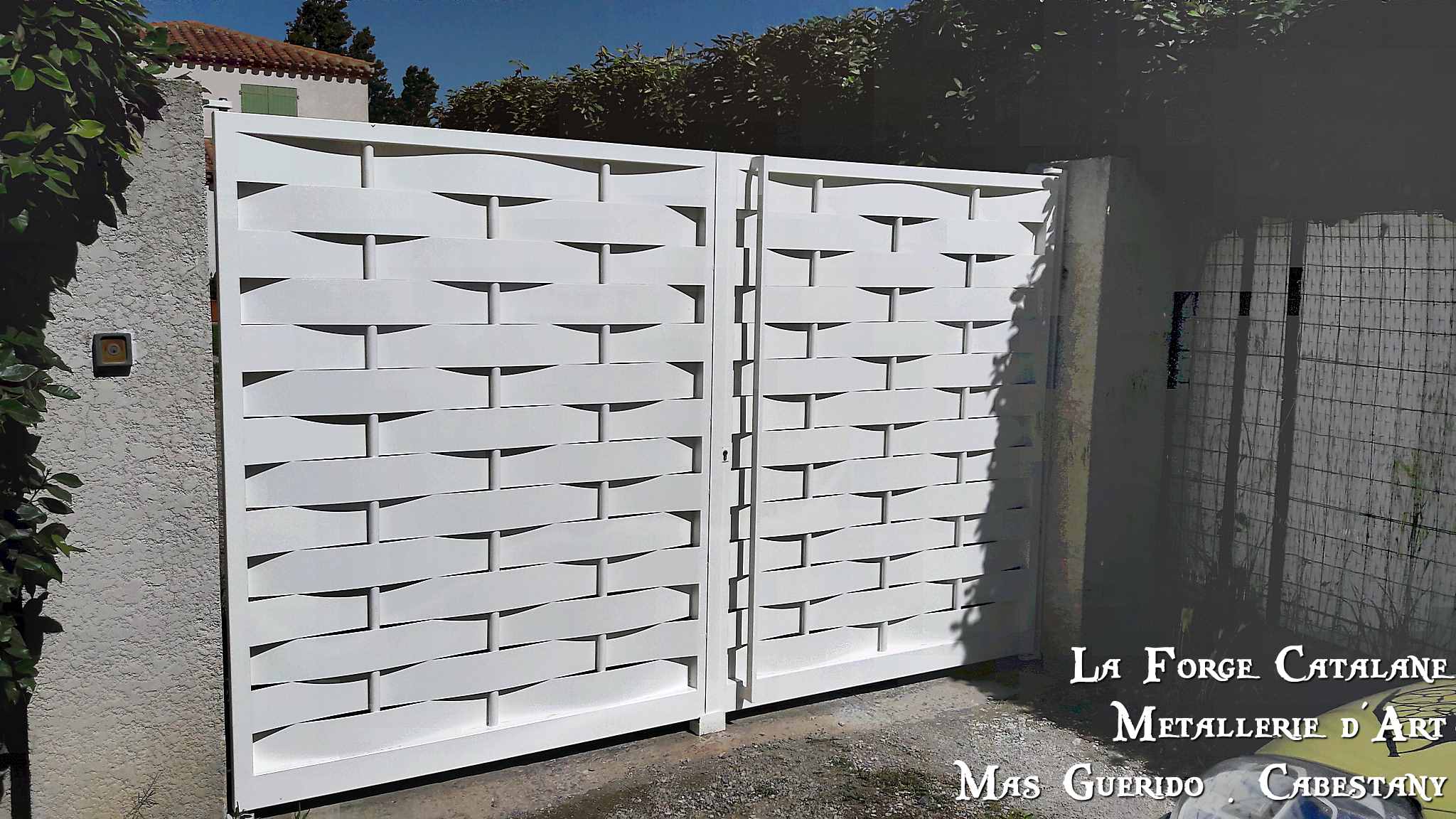 portail 2 vantaux vannerie avec tubes moderne vantaux fer La Forge Catalane Cabestany (2).jpg